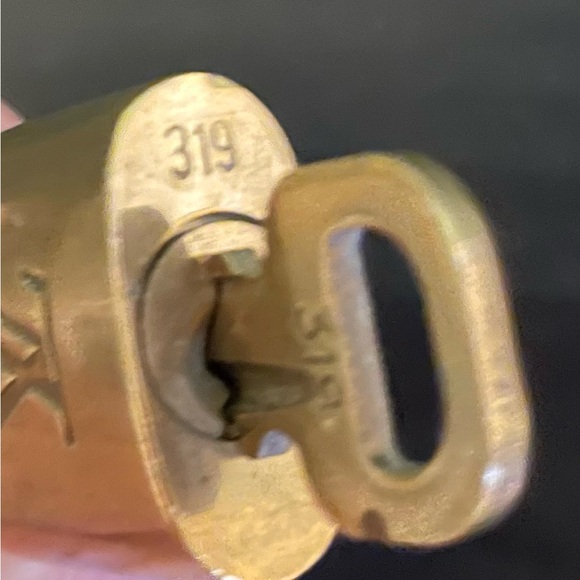 Louis Vuitton Lock & Key #319 - Picture 9 of 9